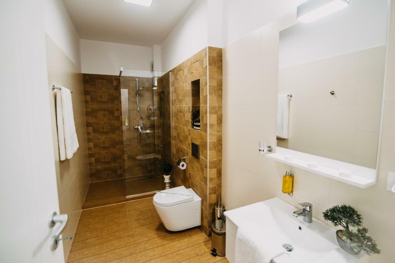 Gaudi Accommodation Kluż-Napoka Zewnętrze zdjęcie