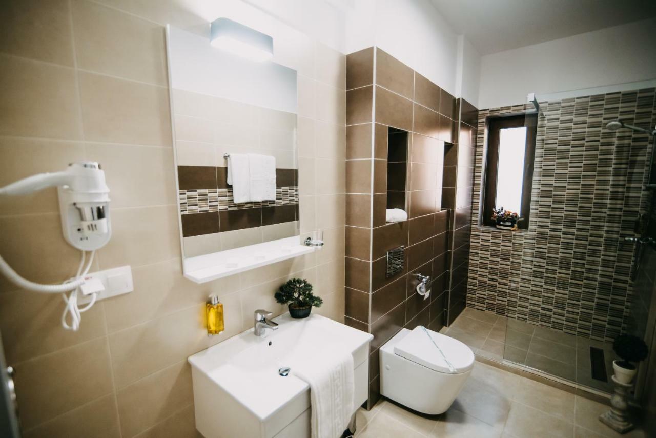 Gaudi Accommodation Kluż-Napoka Zewnętrze zdjęcie
